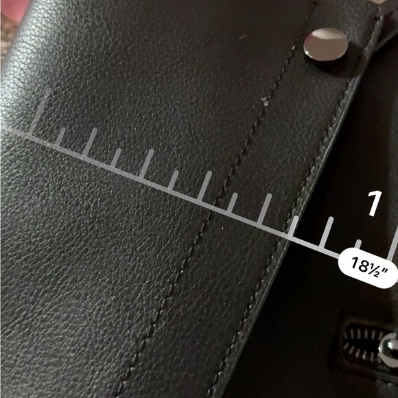 - Aldo Women's Black Faux Leather Tote Bag Silver Accents red interior - Picture 13 of 13